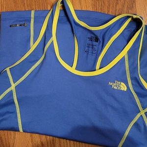 😊 The North Face Tank Top
